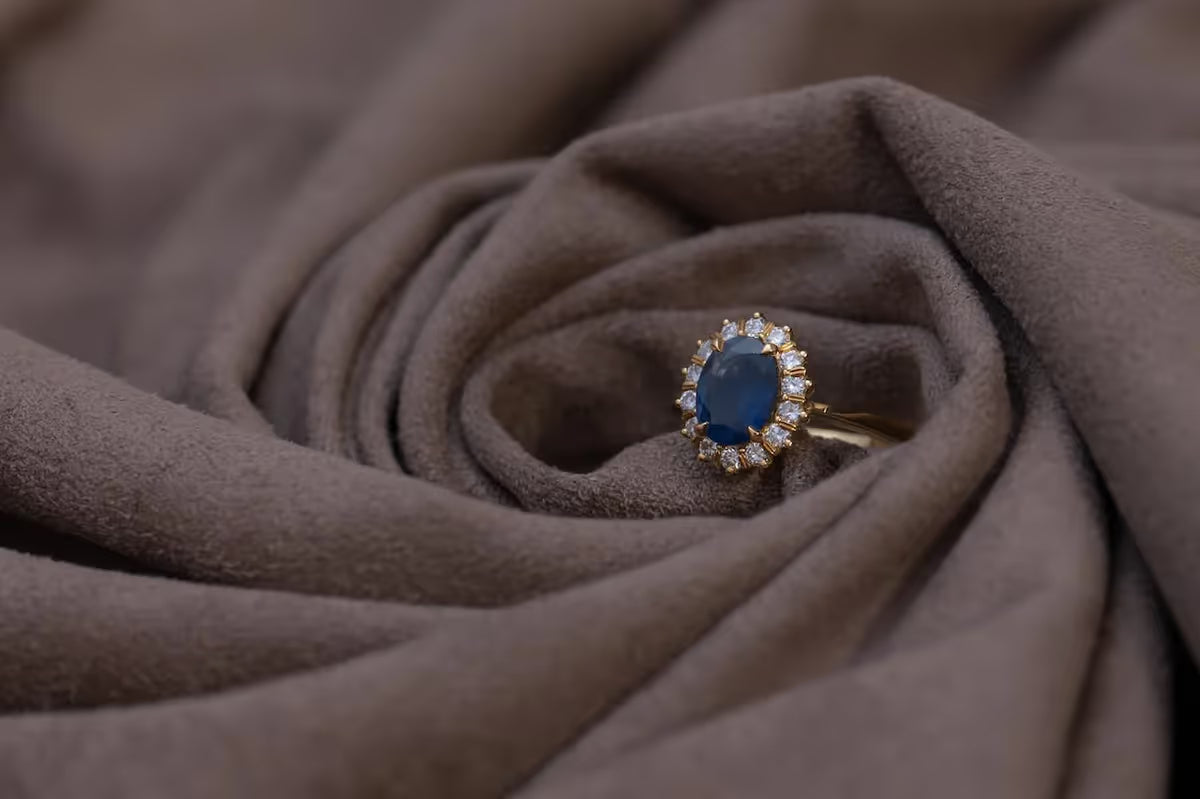 Oval Sapphire